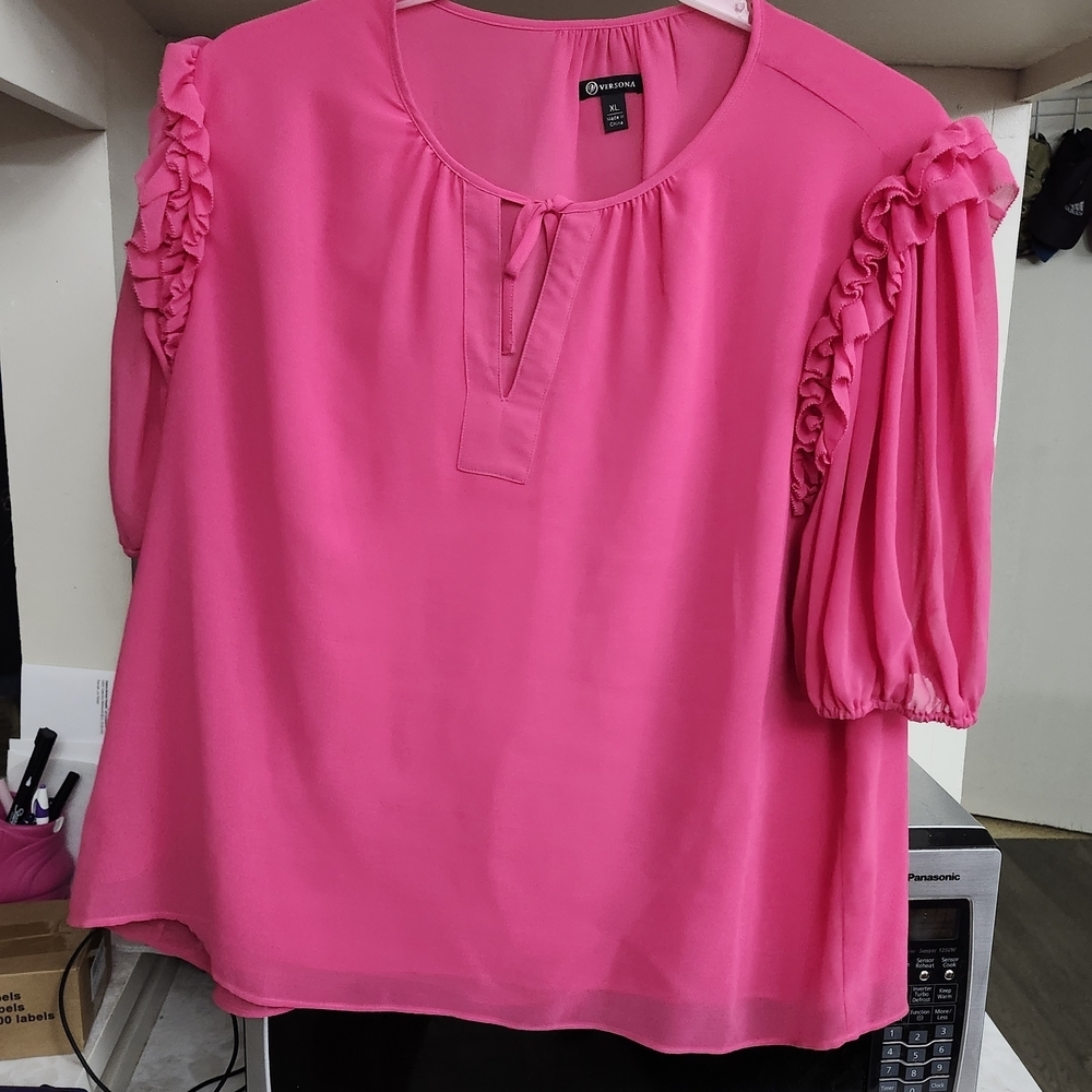 Versona Women's Pink Top